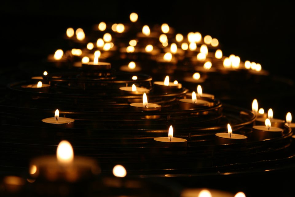 Lunedì 2 Novembre 2026 - Commemorazione di tutti i fedeli defunti